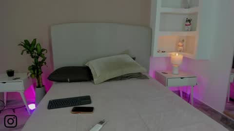 NATHALY  online show from June 9, 2026, 10:49 am