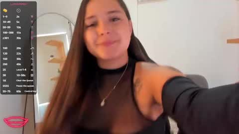 nathalyxx_ online show from December 2, 2024, 2:08 pm