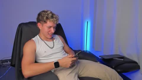 Nathan online show from December 19, 2025, 7:43 pm