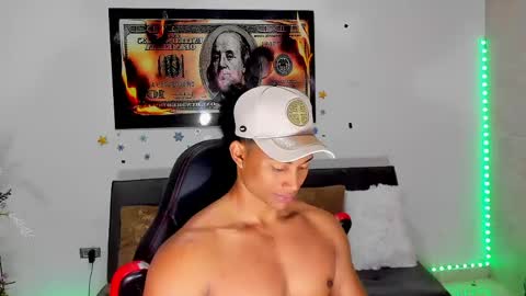 Snapshot of nathan_sexy247 chatting on May 14, 2026, 2:51 am Nathan online show from May 14, 2026, 2:51 am