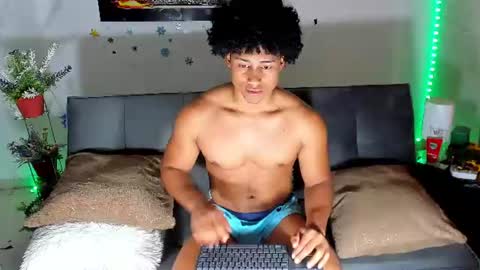 Snapshot of nathan_sexy247 chatting on August 3, 2026, 12:43 pm Nathan online show from August 3, 2026, 12:43 pm