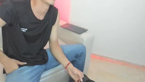 nathan_shimmer online show from September 30, 2025, 8:47 pm