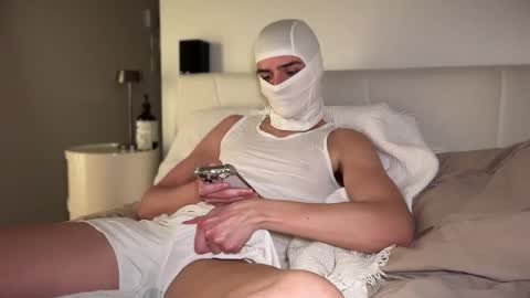 Snapshot of nathan_vanlinden chatting on January 29, 2025, 1:37 am Nate online show from January 29, 2025, 1:37 am