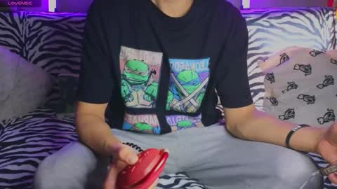 Snapshot of nathanbruce chatting on September 21, 2025, 4:19 pm N A T H AN online show from September 21, 2025, 4:19 pm