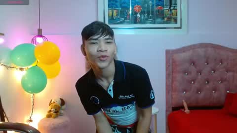 Snapshot of nathanclay chatting on September 20, 2025, 4:02 am nathanclay online show from September 20, 2025, 4:02 am