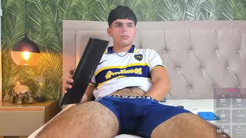 Snapshot of nathaniel_park chatting on December 15, 2024, 7:35 am Nathaniel Park online show from December 15, 2024, 7:35 am