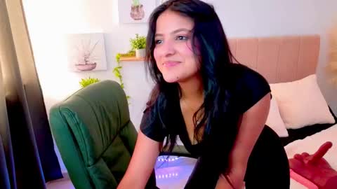 Snapshot of nathi_medusa chatting on October 15, 2025, 5:35 pm nathi_medusa online show from October 15, 2025, 5:35 pm