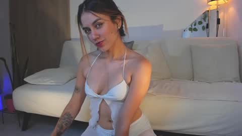 Snapshot of nathy_q chatting on September 13, 2025, 12:10 am Nathy online show from September 13, 2025, 12:10 am