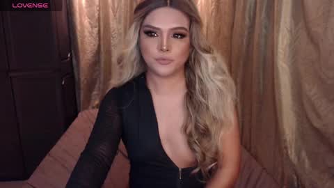 Snapshot of nativedoll chatting on December 8, 2024, 5:50 am Athena online show from December 8, 2024, 5:50 am