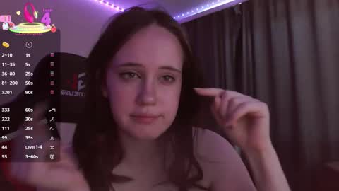 natsuki2005 online show from September 12, 2025, 8:25 am