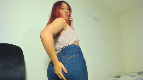 Snapshot of natt15 chatting on September 18, 2025, 8:11 pm Natalia online show from September 18, 2025, 8:11 pm