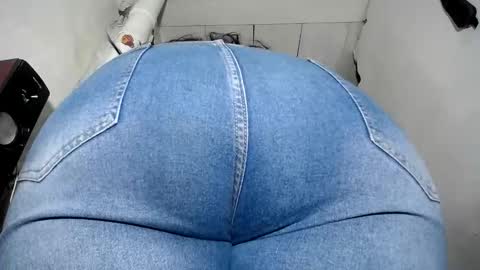 natalia online show from June 11, 2026, 3:59 am