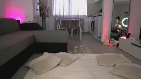 nattypierce online show from March 7, 2025, 2:45 pm