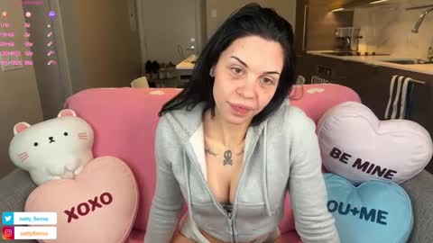 NATTY FIERROS online show from February 5, 2025, 8:14 pm
