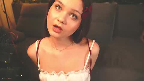 Ella online show from January 5, 2026, 5:27 pm