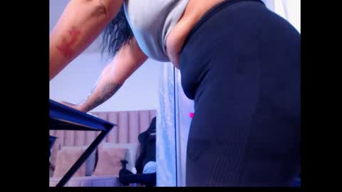 Snapshot of natural_bigass_nina chatting on November 1, 2025, 10:39 am Sophia online show from November 1, 2025, 10:39 am