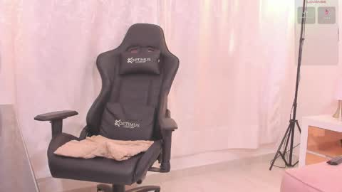 Sophia online show from May 31, 2026, 1:51 pm