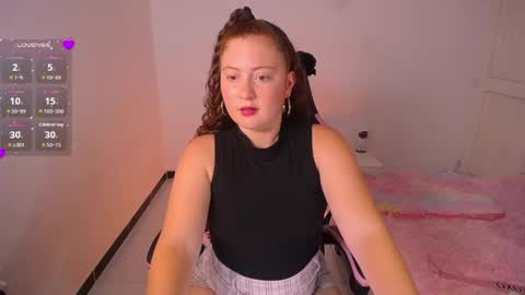 natural_ginger5 online show from April 22, 2026, 10:00 pm