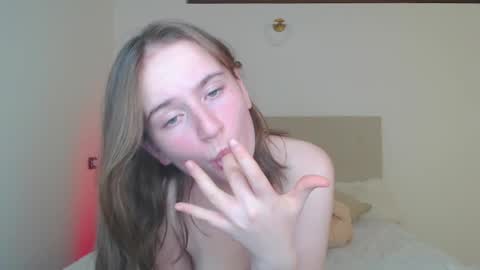 Snapshot of natural_meri_ chatting on December 2, 2024, 1:47 am Meri online show from December 2, 2024, 1:47 am
