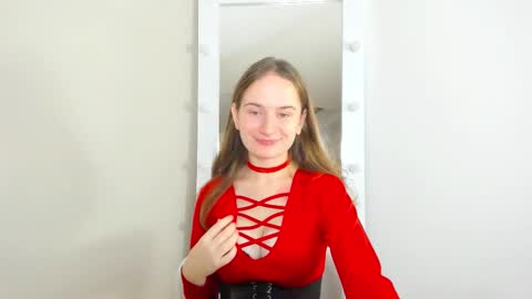 Snapshot of natural_meri_ chatting on October 9, 2025, 5:49 am Meri online show from October 9, 2025, 5:49 am