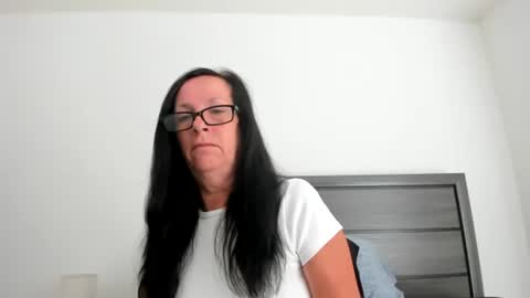 Natural Peach Goddess online show from September 19, 2025, 3:13 pm