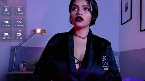 Snapshot of naturaltitss_ chatting on October 30, 2025, 7:36 pm Gwen  online show from October 30, 2025, 7:36 pm