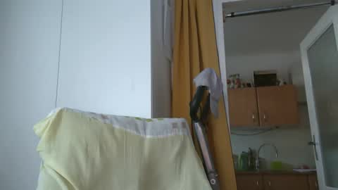naturista25 online show from May 30, 2026, 5:21 pm