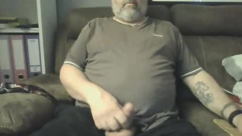 naturistmale45 online show from December 18, 2024, 1:45 pm