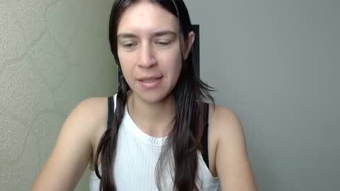 Snapshot of natutalcorps chatting on October 28, 2025, 11:36 am natutalcorps online show from October 28, 2025, 11:36 am