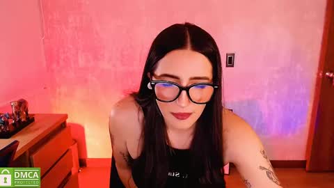 Snapshot of natval_ chatting on December 19, 2024, 10:56 am Natalia Valeria online show from December 19, 2024, 10:56 am