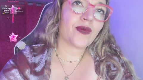 Snapshot of naty__mature_ chatting on January 26, 2025, 3:17 am Nataly online show from January 26, 2025, 3:17 am