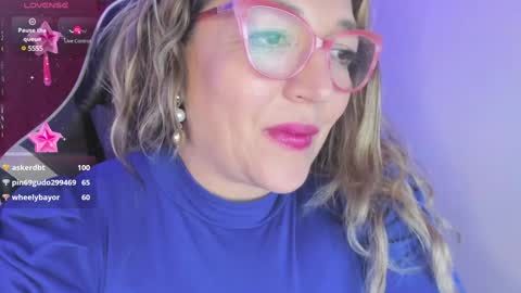 Snapshot of naty__mature_ chatting on February 2, 2025, 6:26 am Nataly online show from February 2, 2025, 6:26 am