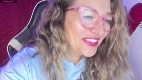 Snapshot of naty__mature_ chatting on February 17, 2025, 3:36 am Nataly online show from February 17, 2025, 3:36 am