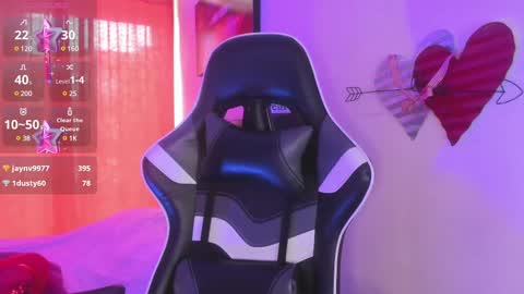 Snapshot of naty__mature_ chatting on February 25, 2025, 8:41 pm Nataly online show from February 25, 2025, 8:41 pm