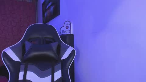 Snapshot of naty__mature_ chatting on September 8, 2025, 11:26 pm Nataly online show from September 8, 2025, 11:26 pm