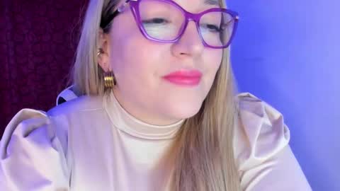 Snapshot of naty__mature_ chatting on September 12, 2025, 11:26 pm Nataly online show from September 12, 2025, 11:26 pm