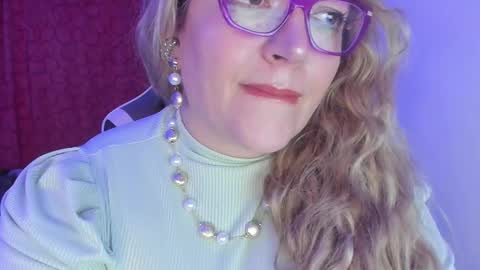 Snapshot of naty__mature_ chatting on September 16, 2025, 1:06 am Nataly online show from September 16, 2025, 1:06 am