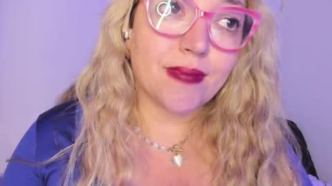 Snapshot of naty__mature_ chatting on October 28, 2025, 5:33 am Nataly online show from October 28, 2025, 5:33 am
