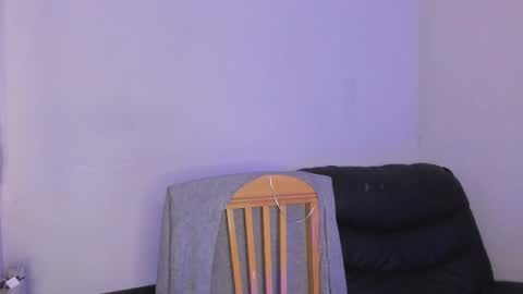 Nataly online show from December 18, 2025, 8:37 pm