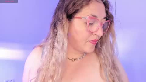 Snapshot of naty__mature_ chatting on July 25, 2026, 6:27 pm Nataly online show from July 25, 2026, 6:27 pm