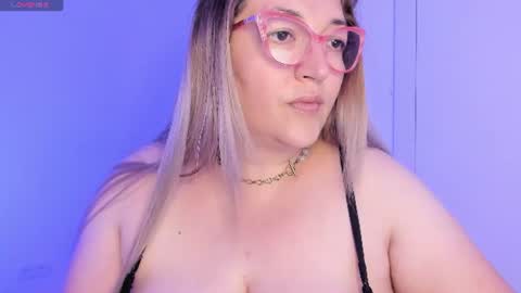 Snapshot of naty__mature_ chatting on July 28, 2026, 7:39 pm Nataly online show from July 28, 2026, 7:39 pm