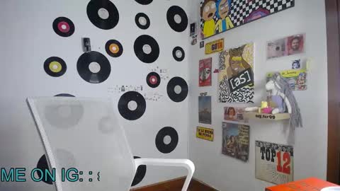 Snapshot of naty_lux19 chatting on February 23, 2025, 12:51 am Fernanda online show from February 23, 2025, 12:51 am