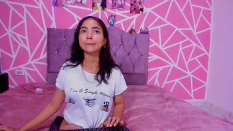 Natalia online show from December 22, 2025, 5:04 am