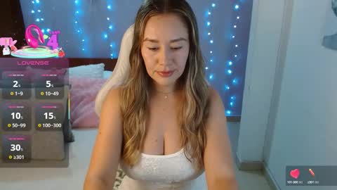 Snapshot of naty_sweet21 chatting on September 20, 2025, 12:00 am Natalia online show from September 20, 2025, 12:00 am