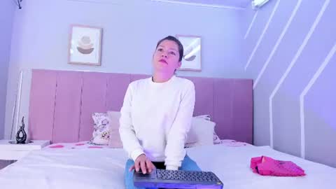 natybliss online show from June 18, 2026, 5:19 am