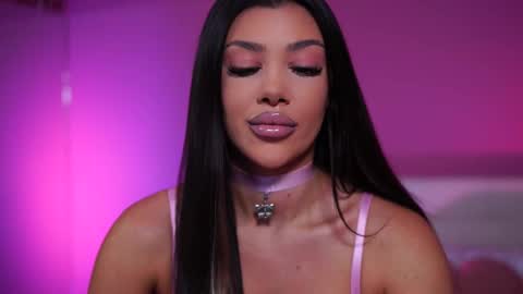 Naty online show from February 13, 2025, 7:42 pm