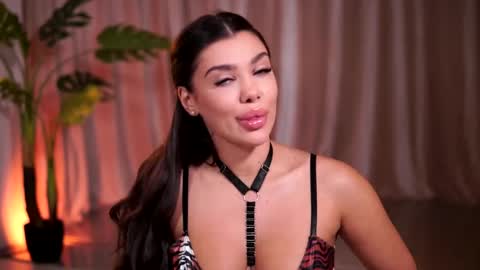 Naty online show from April 30, 2026, 8:57 pm