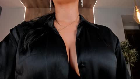 Naty Ferrer online show from February 11, 2025, 4:56 pm