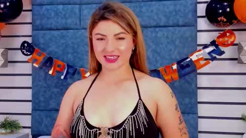 Snapshot of natyleone chatting on October 21, 2025, 8:20 pm Naty online show from October 21, 2025, 8:20 pm