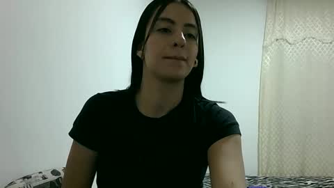 NatySensuaal online show from September 23, 2025, 4:37 am